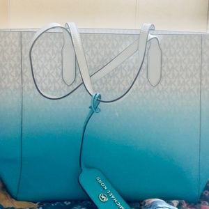 Micheal kors sinclair ocean blue purse